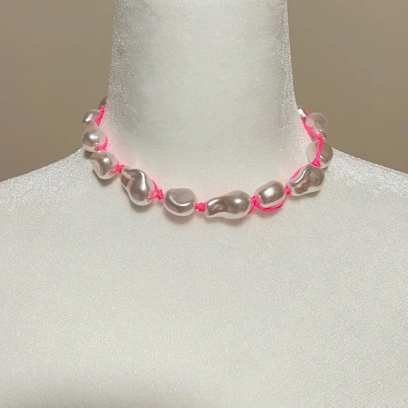Urban Outfitters : Neon Pink Corded Pearl Necklace | NWT - Picture 3 of 5